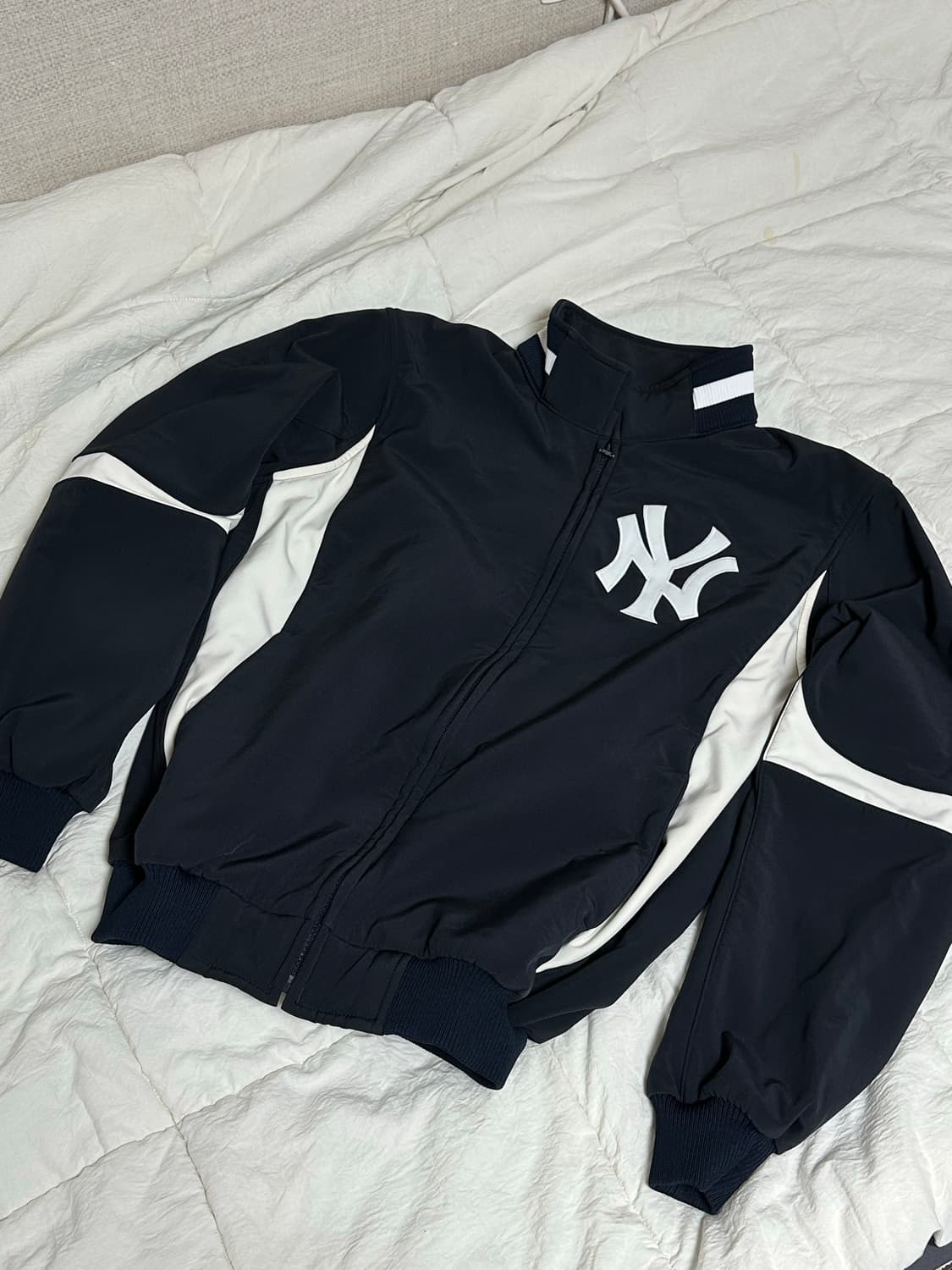 뉴욕양키즈 Athentic Works 웜업 집업 라지  상품이미지1