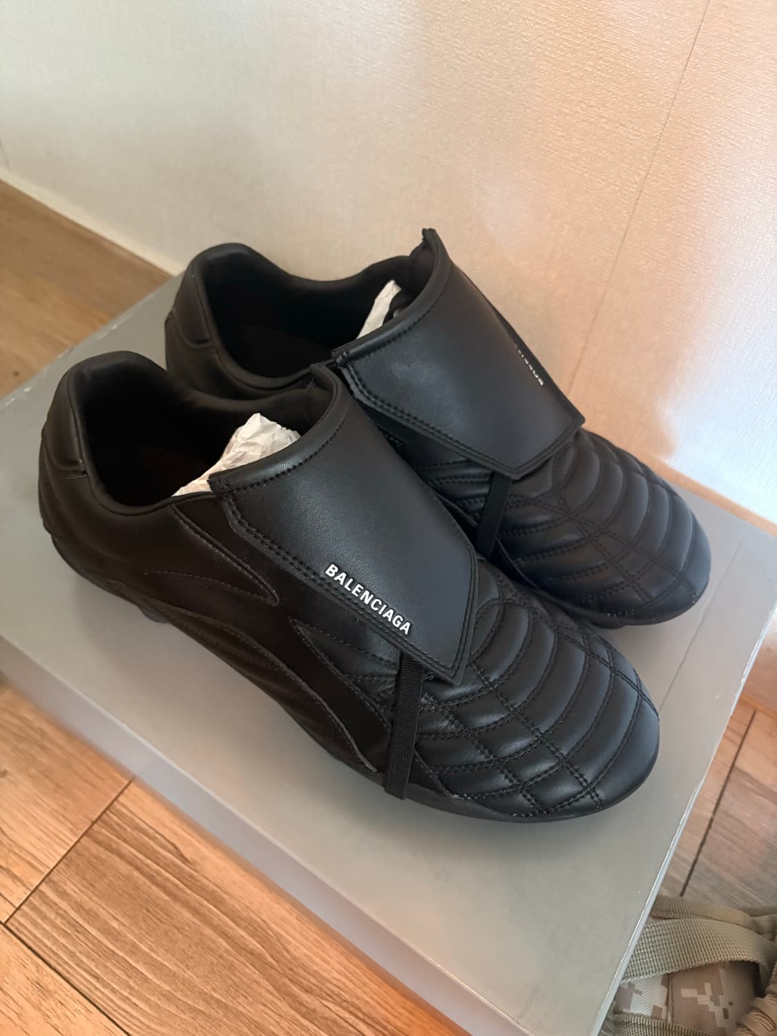 발렌시아가 사커 블랙 상품이미지1