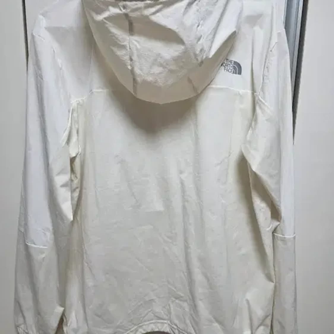 노스페이스 여성 아노락 후두 바람막이 M (화이트) 상품이미지2