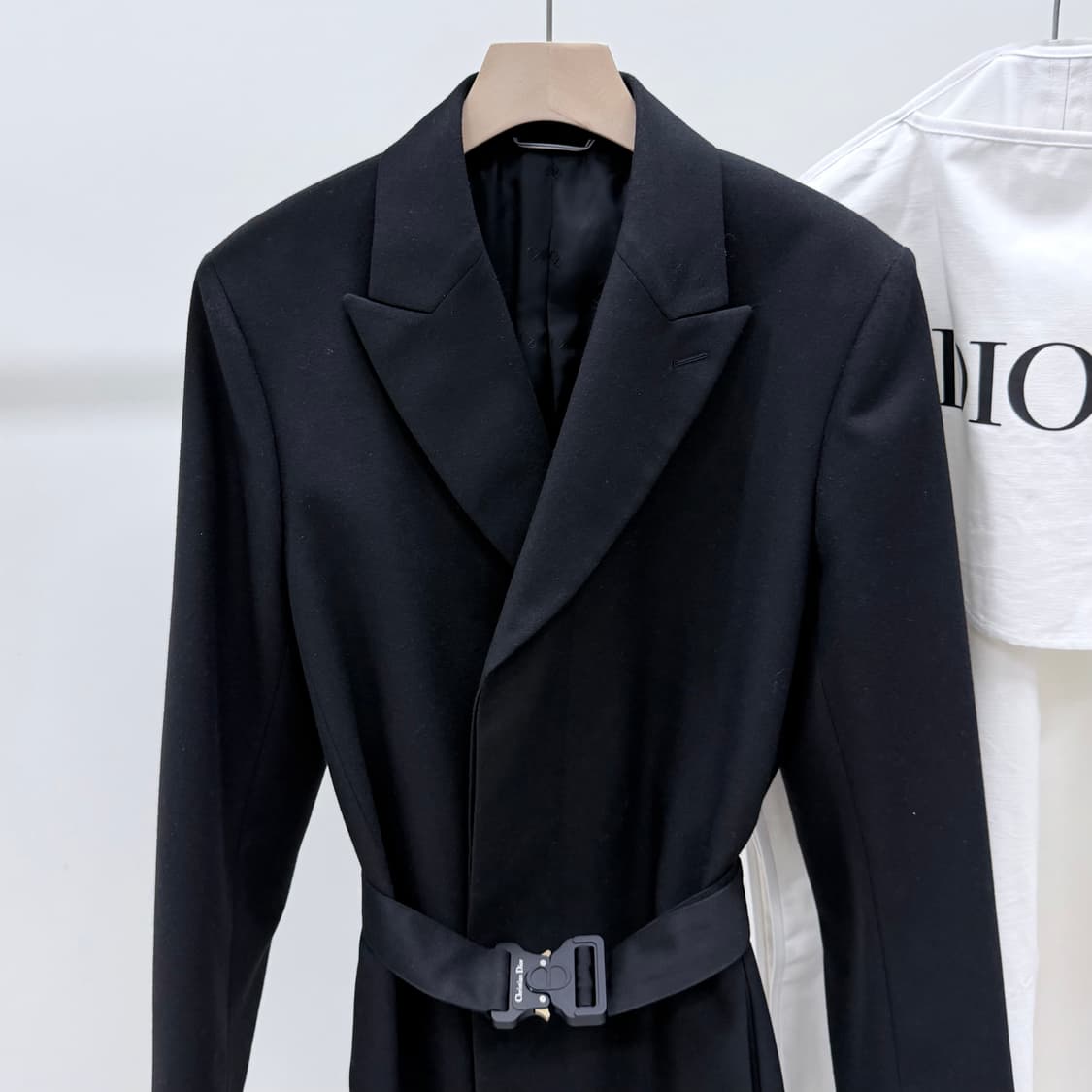 [S+급/52] 디올 CD 로고 벨티드 울 코트 자켓 블랙 상품이미지2