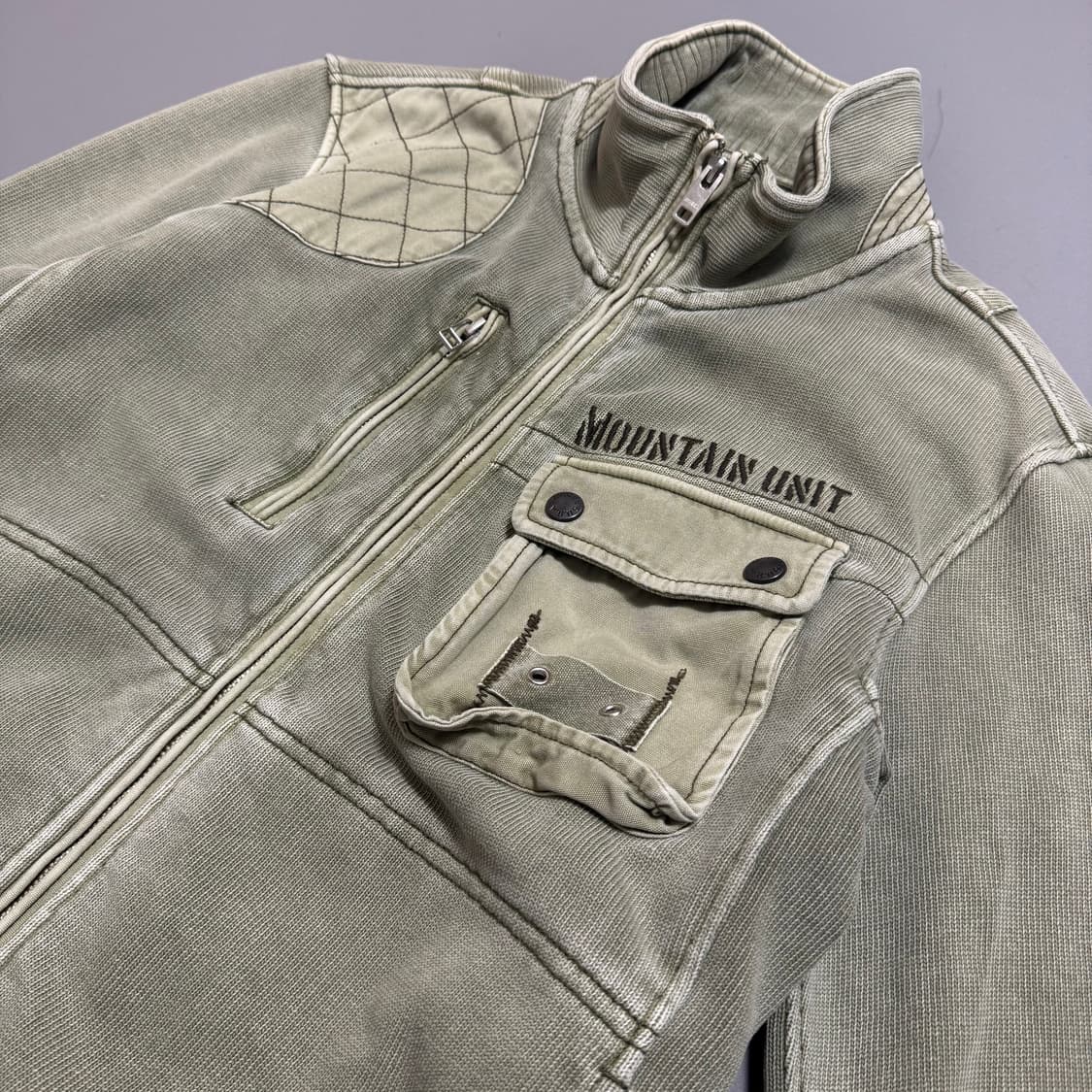 아비렉스라이트 올리브컬러 헤비웨이트 하이넥 밀리터리 풀 집업 자켓 상품이미지5