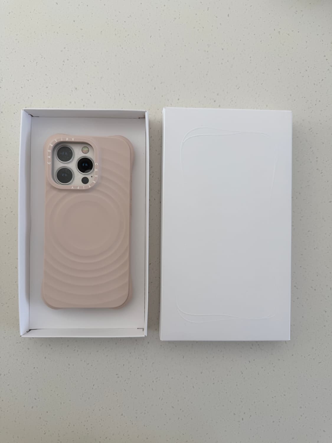 아이폰16pro 리플케이스 오트 풀박스 상품이미지1