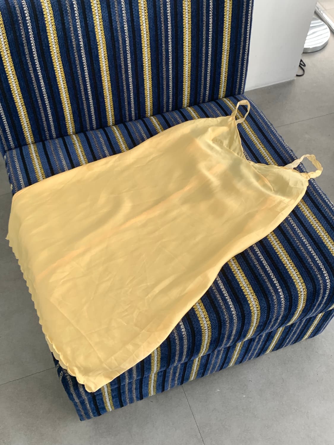yellow slip dress 상품이미지1