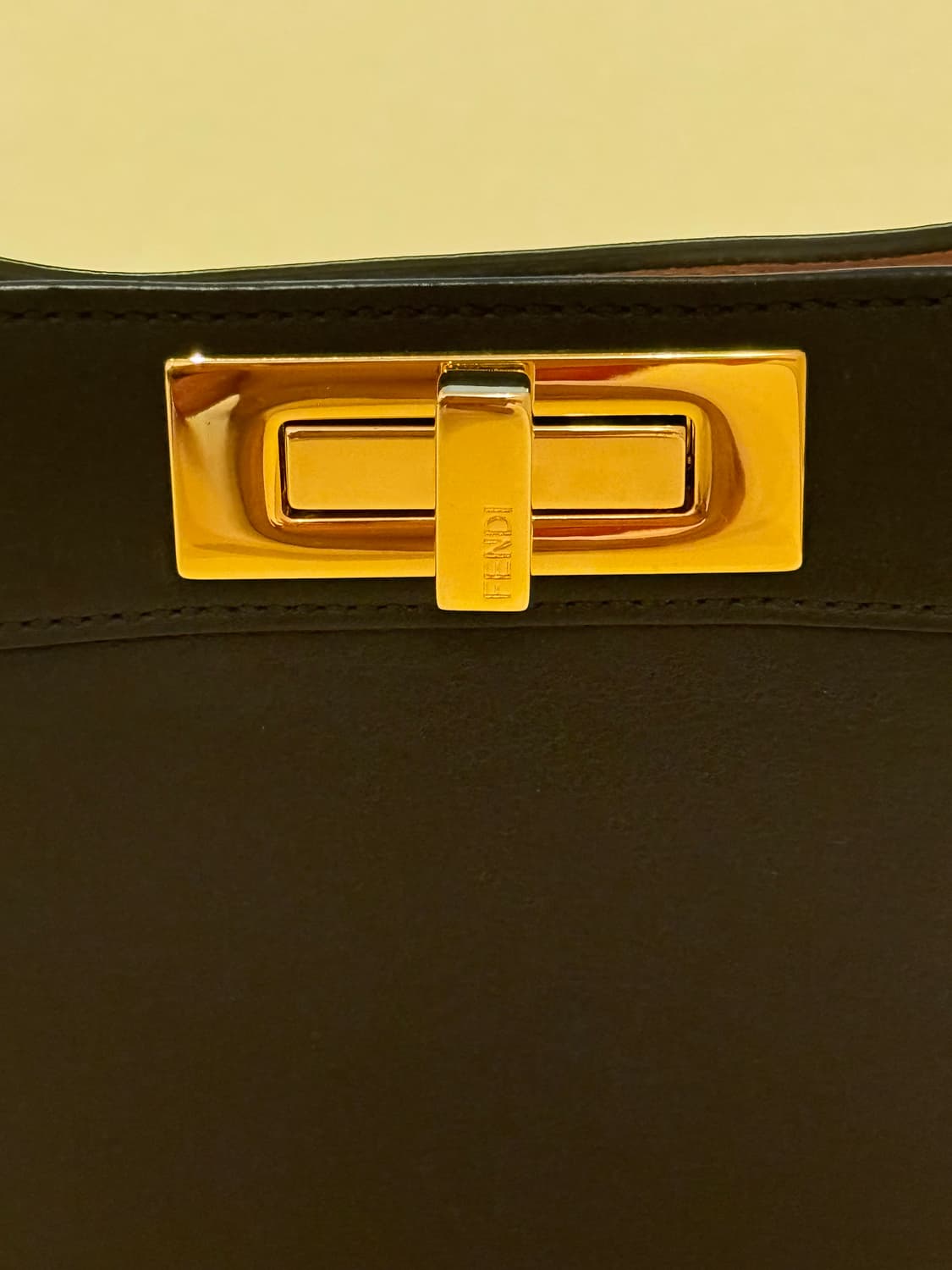 펜디피카부미듐 새상품급 상품이미지3