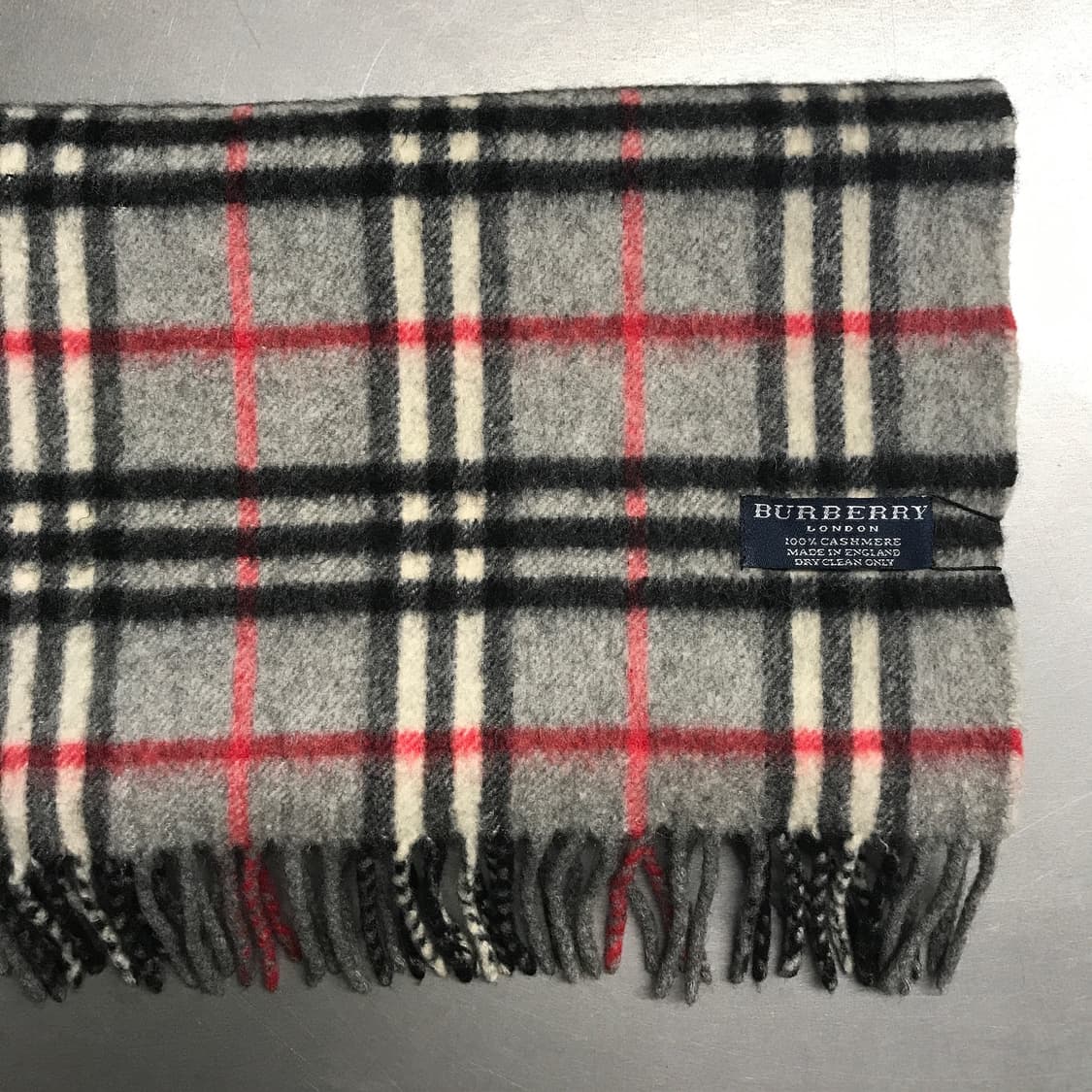 버버리 정품 캐시미어 머플러 그레이 상품이미지3