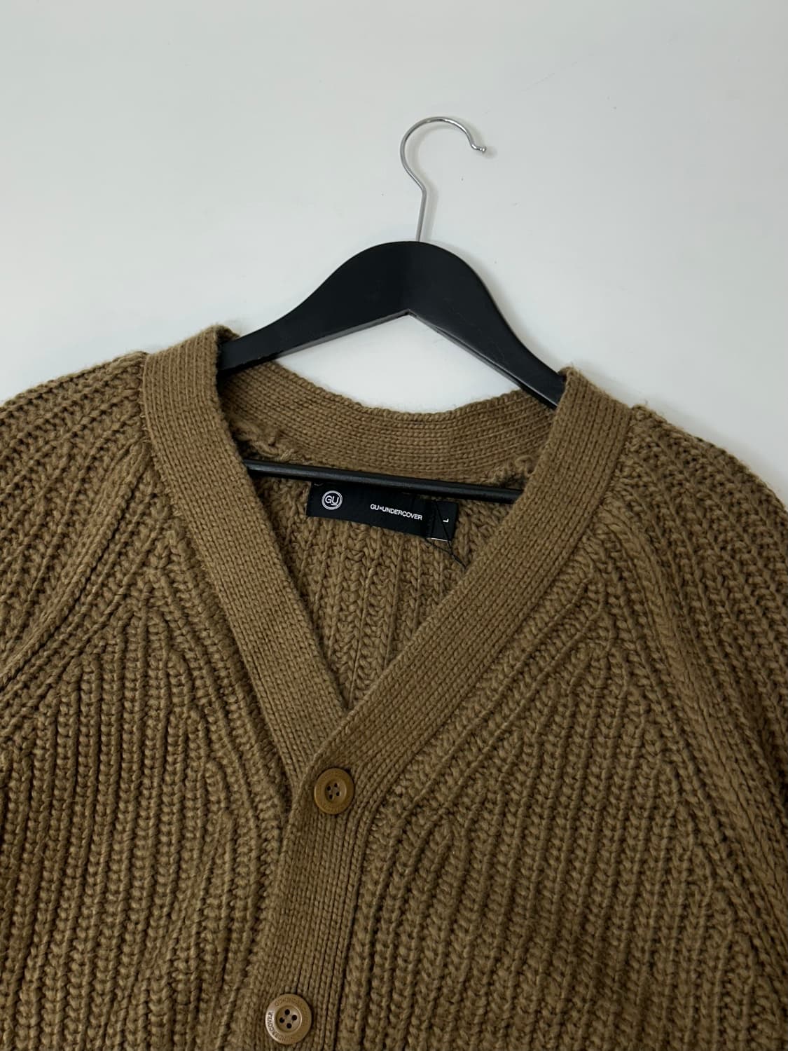 Undercover x GU 니트 V넥 가디건 상품이미지1