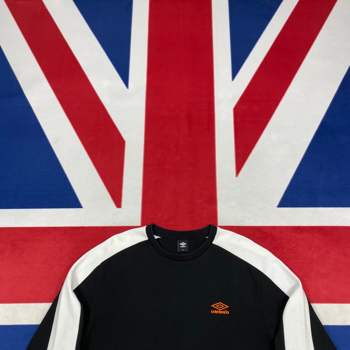 엄브로 맨투맨 110 상품이미지2