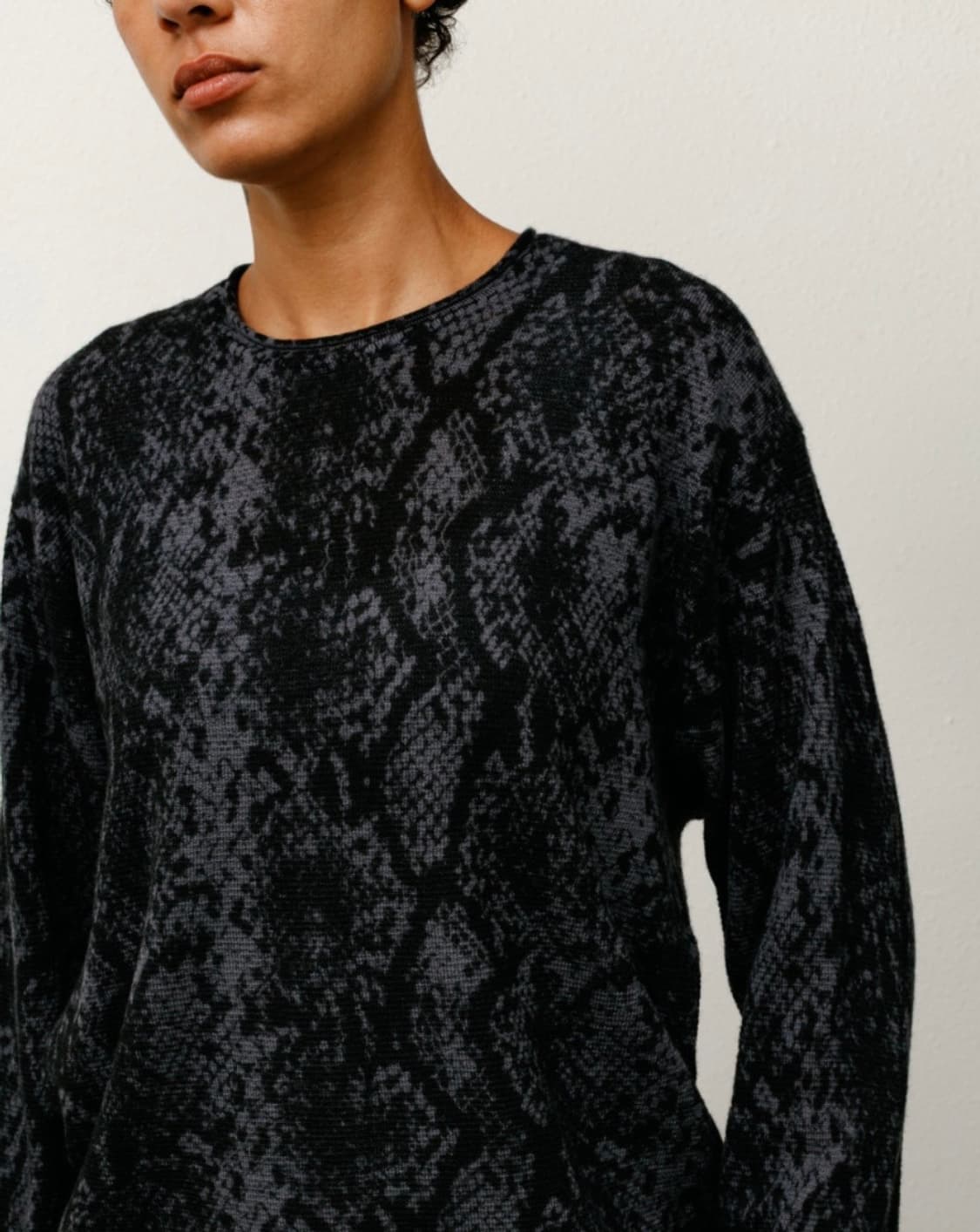 stussy 파이썬 크루 스웨터 니트  상품이미지3