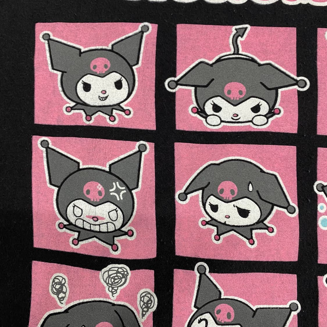 산리오 쿠로미 오피셜 애니메이션 티셔츠 애니티 상품이미지5