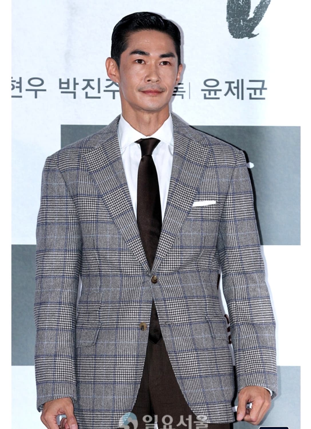 (명작,강추👍)브루넬로쿠치넬리 프린스웨일체크 블레이져 자켓 상품이미지8