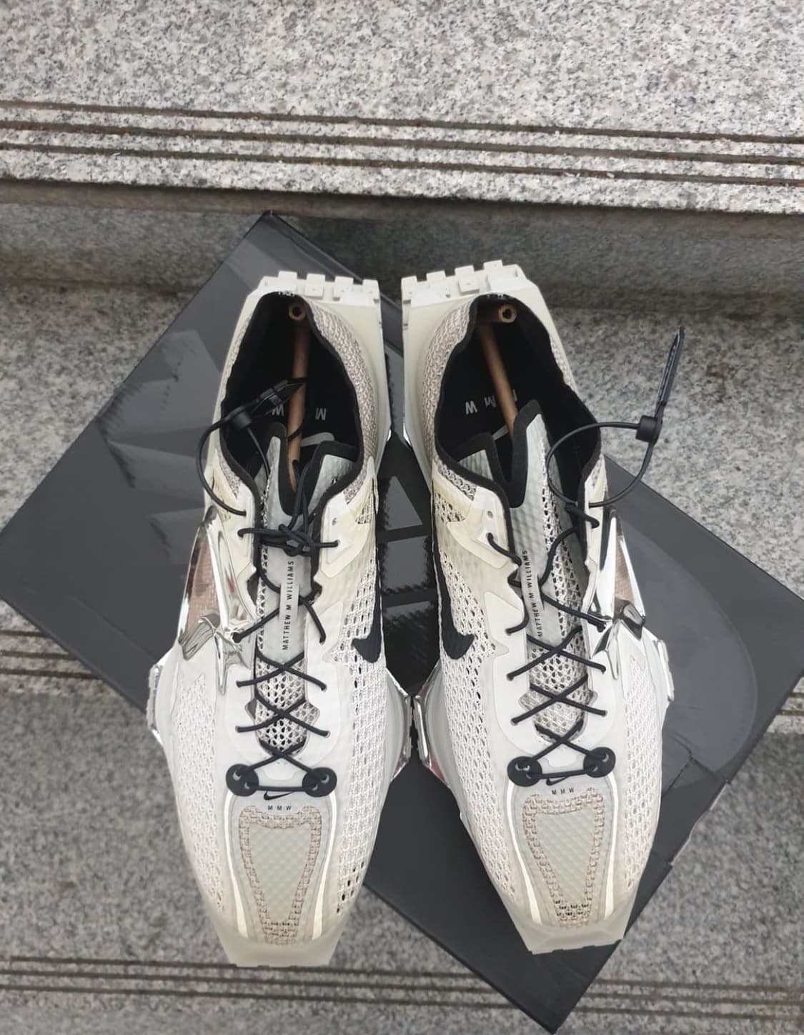 나이키 x 매튜윌리엄스 줌 004 스톤 상품이미지3