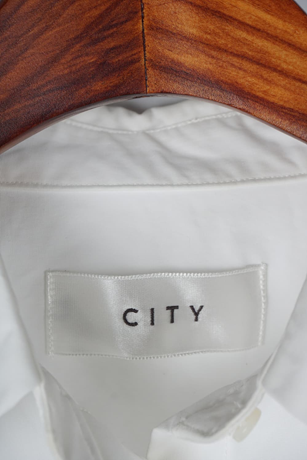 CITY by STUDIOUS cropped shirt 상품이미지8