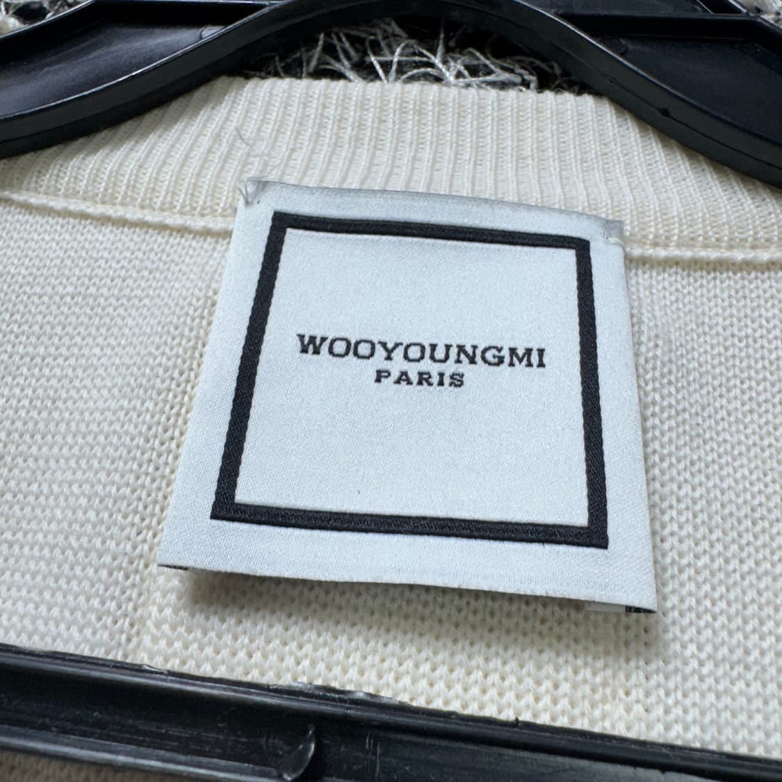 우영미 스퀘어 레더 텍션지 가디건 (50) 상품이미지5