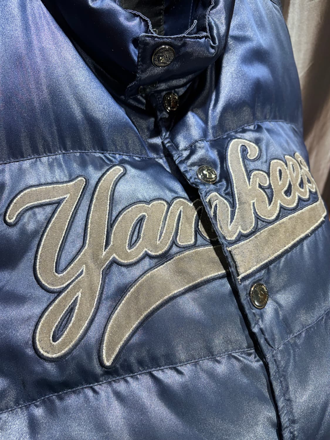 XXL MLB 엠엘비 뉴욕양키스 글로시 네이비 패디드 자켓 상품이미지8