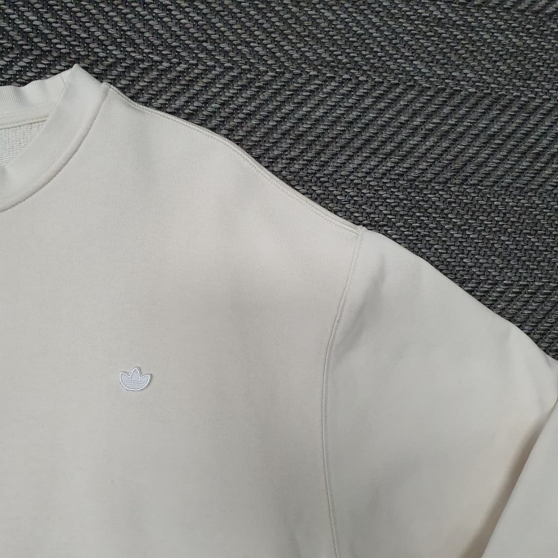 아디다스 오버핏 맨투맨 남자115 상품이미지3