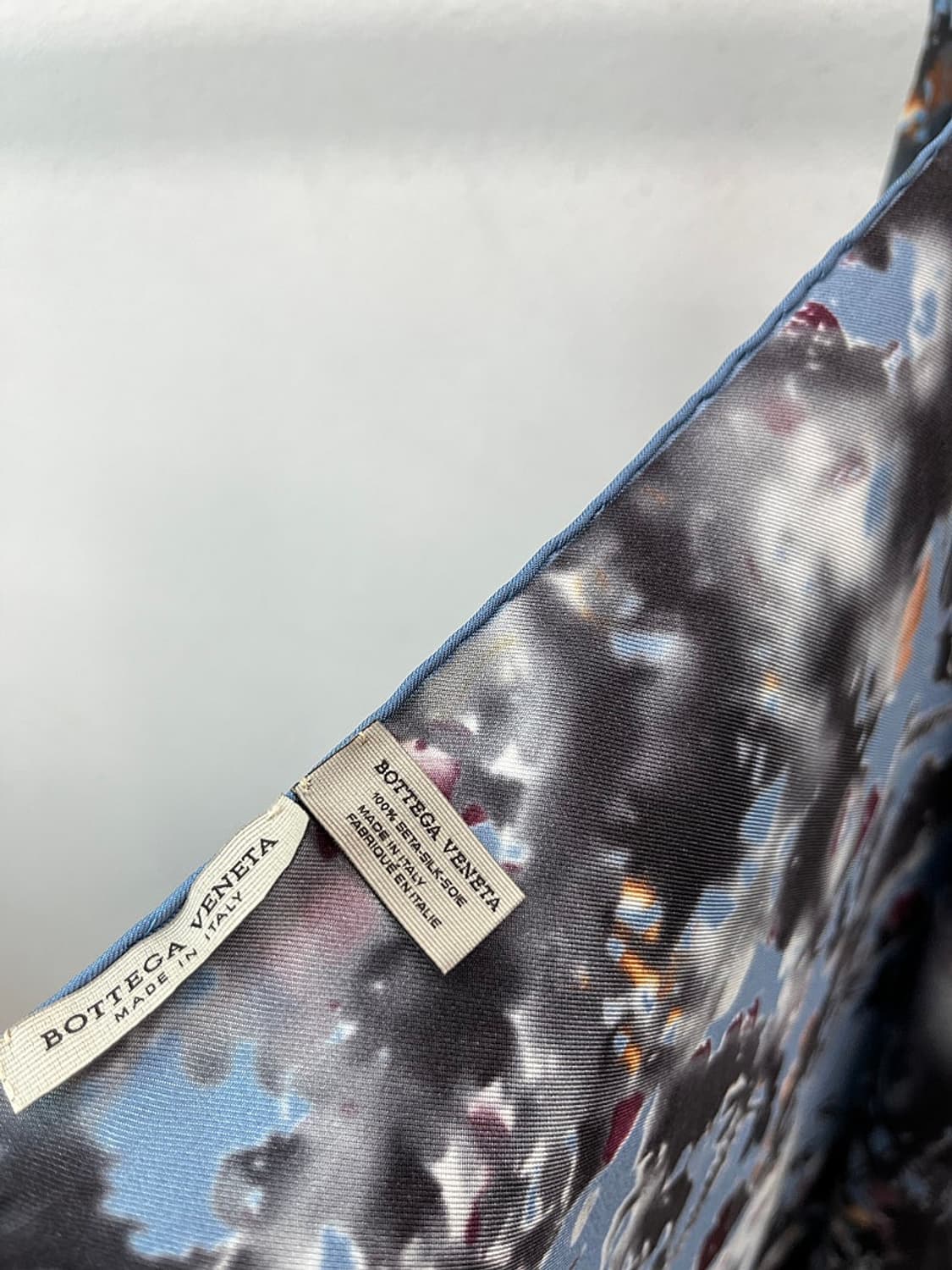 보테가베네타 이태리 실크 스카프  상품이미지6