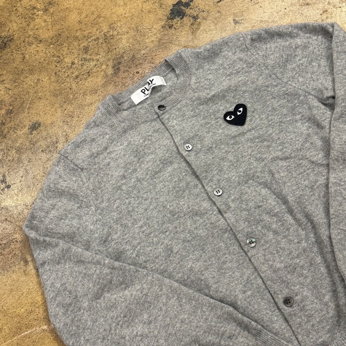 꼼데가르송 그레이 블랙 와펜 니트 가디건  상품이미지1