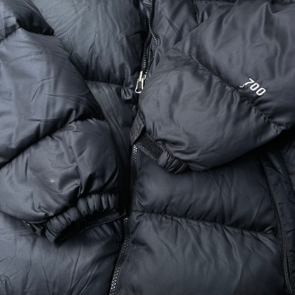 노스페이스 해외판 센터로고 눕시 패딩 검정 L 상품이미지5