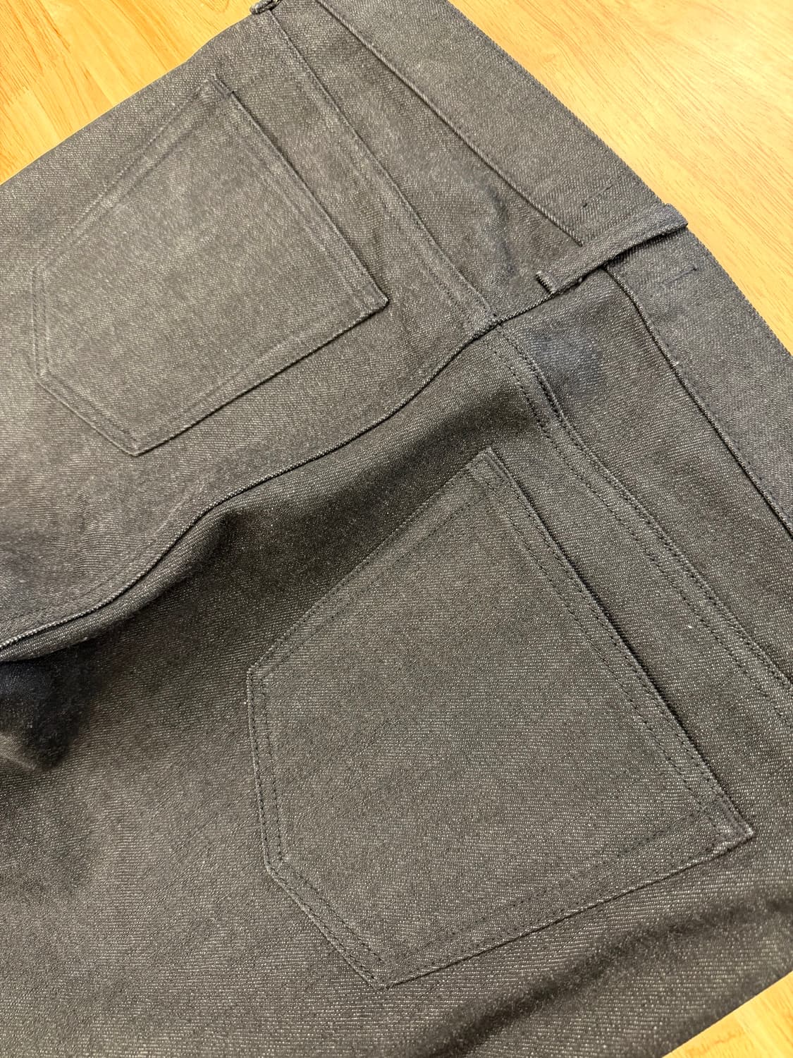 유니클로 블랙 셀비지 데님팬츠 상품이미지6