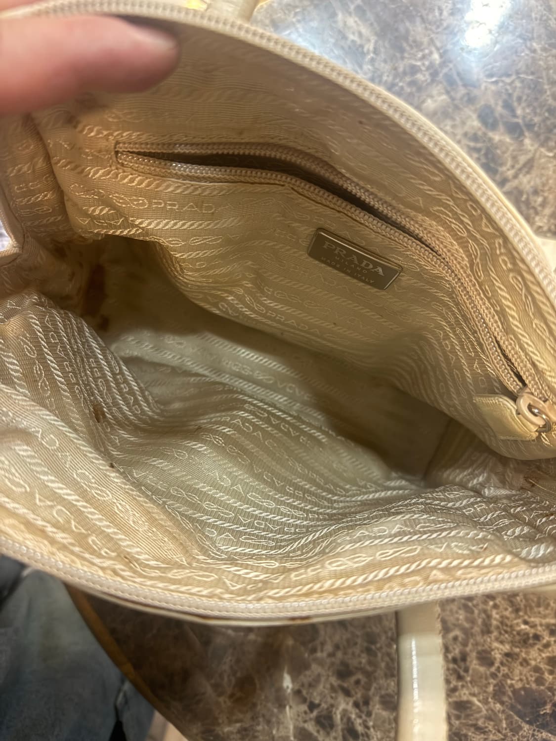 정품 프라다 램스킨 토트백 팝니다 상품이미지7