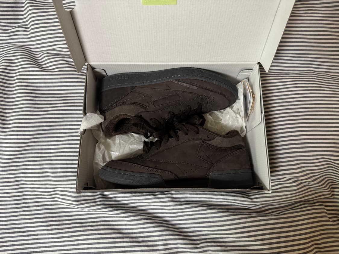 리복 x 애드섬 클럽c 다크브라운 상품이미지1