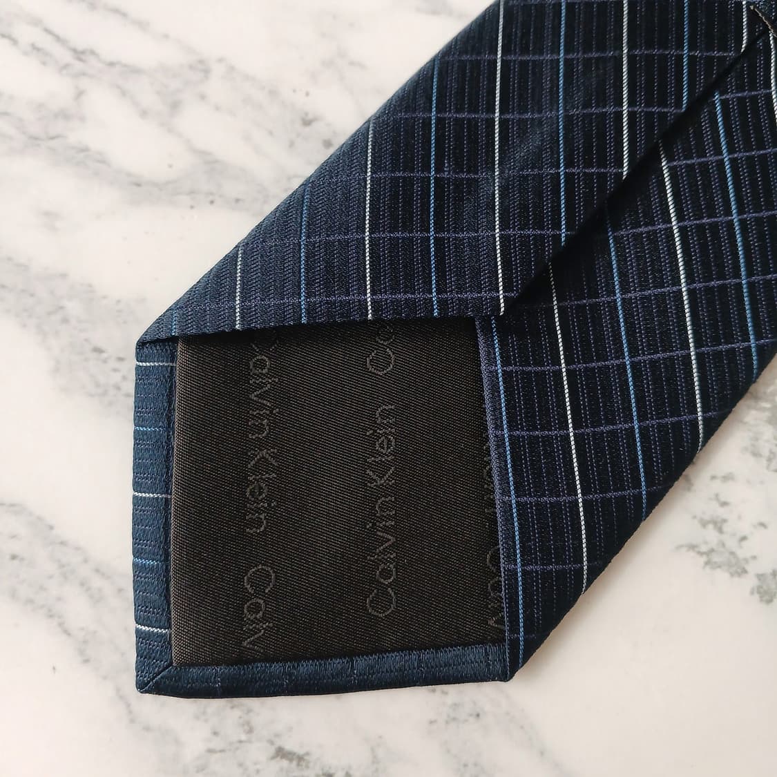 켈빈클라인 실크 네이비 스트라이프 넥타이 8cm A+등급 E889
 상품이미지9