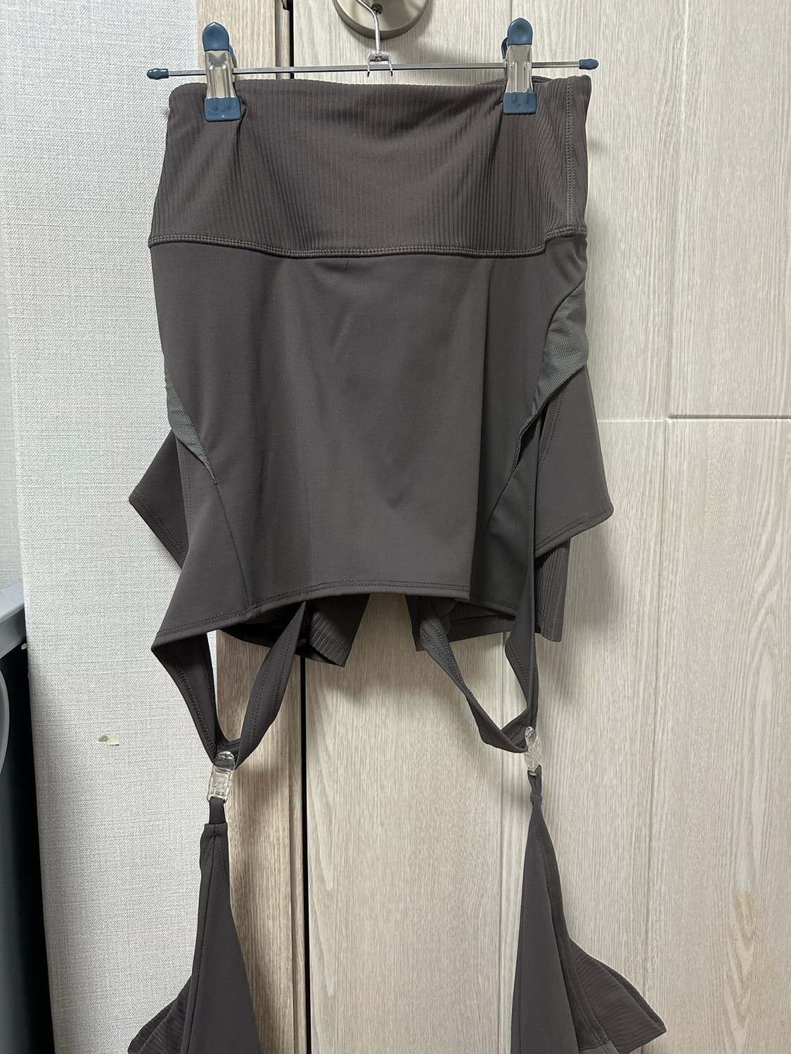 오호스 Layered Paneled Skirt Shorts 상품이미지2