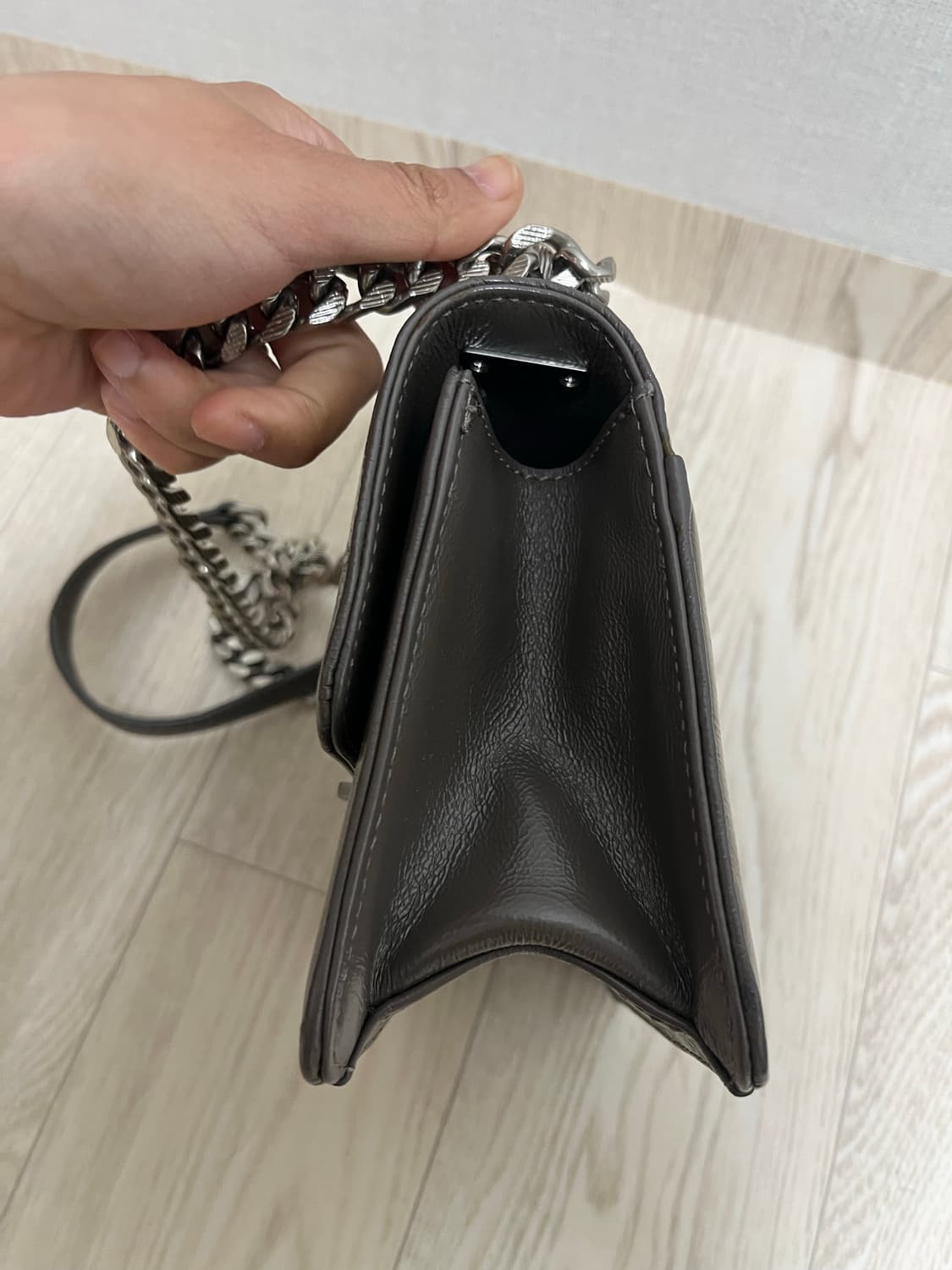 제이에스티나 조엘퀄팅백 그레이 상품이미지6