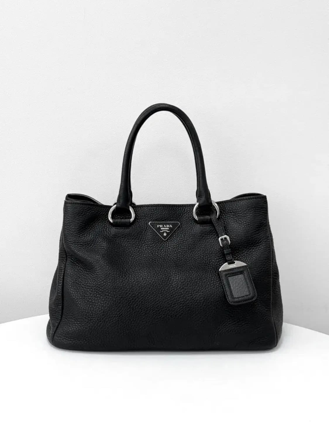 프라다 비텔로 다이노 레더 토트백 상품이미지1