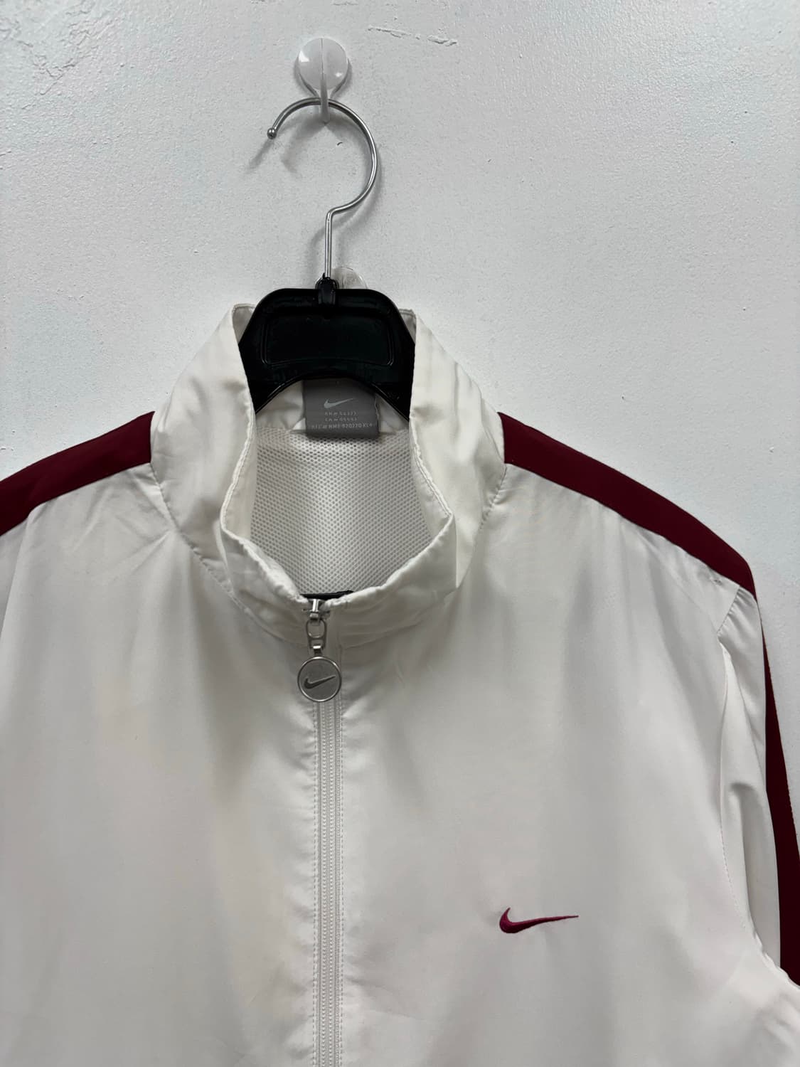 나이키 우먼 바람막이 상품이미지2