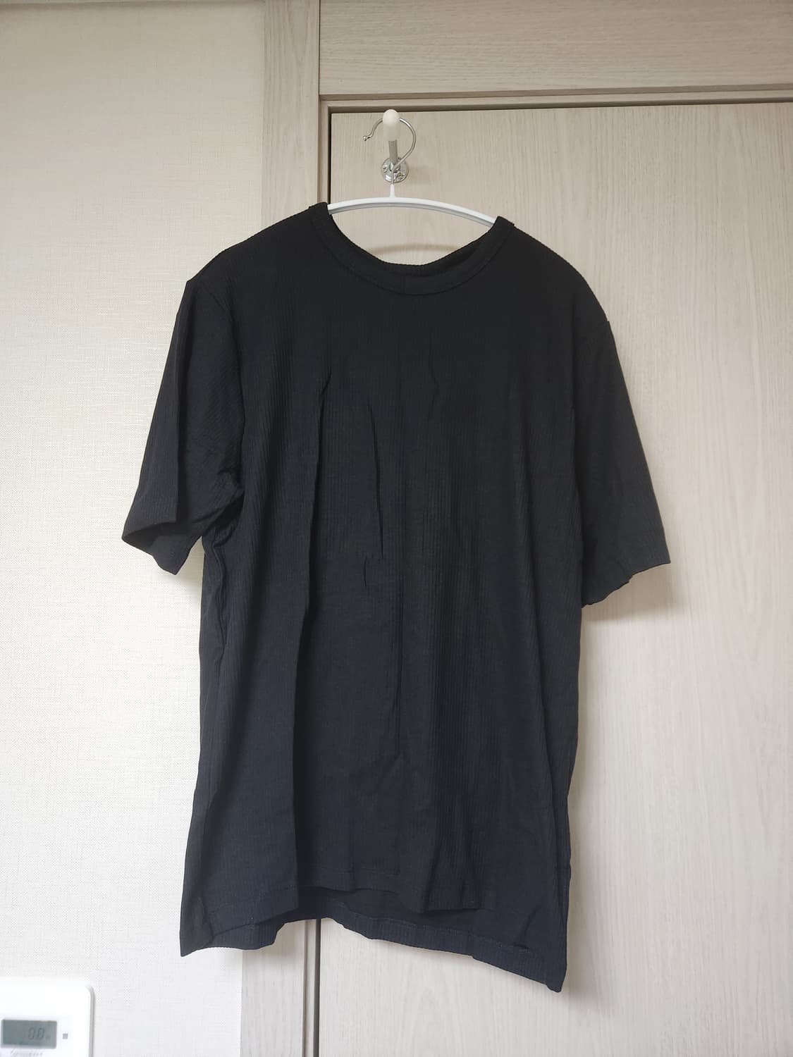 H&M 모달 골지 블랙&화이트 티셔츠 상품이미지3