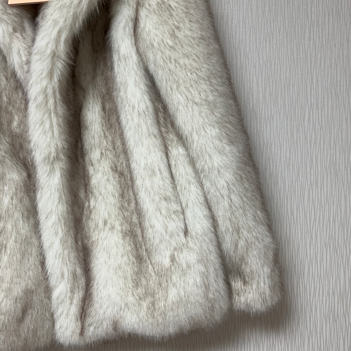 sinoon 시눈 퍼 자켓 아이보리 - 새제품 상품이미지5