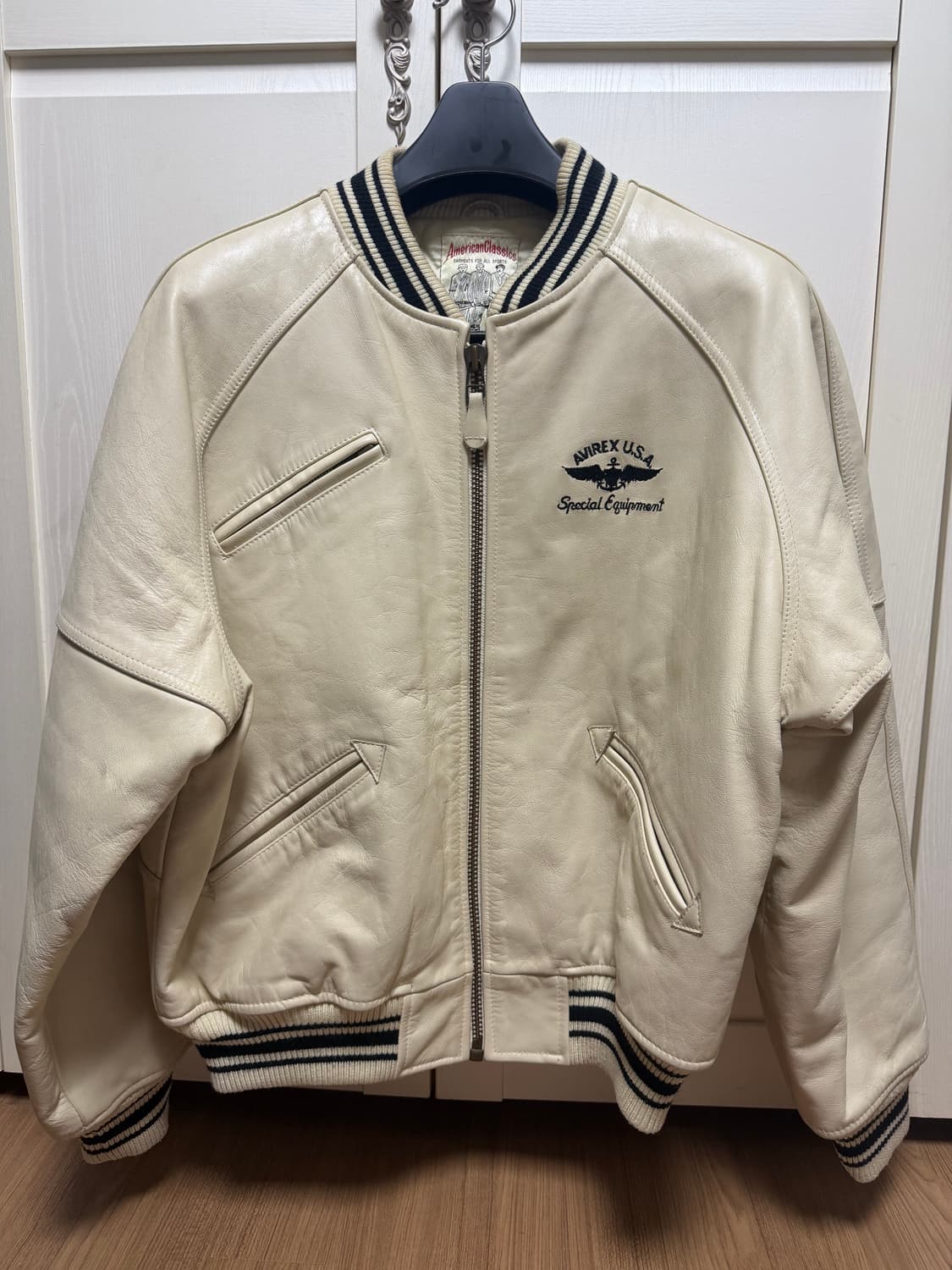 아비렉스 가죽자켓 화이트 m 상품이미지1