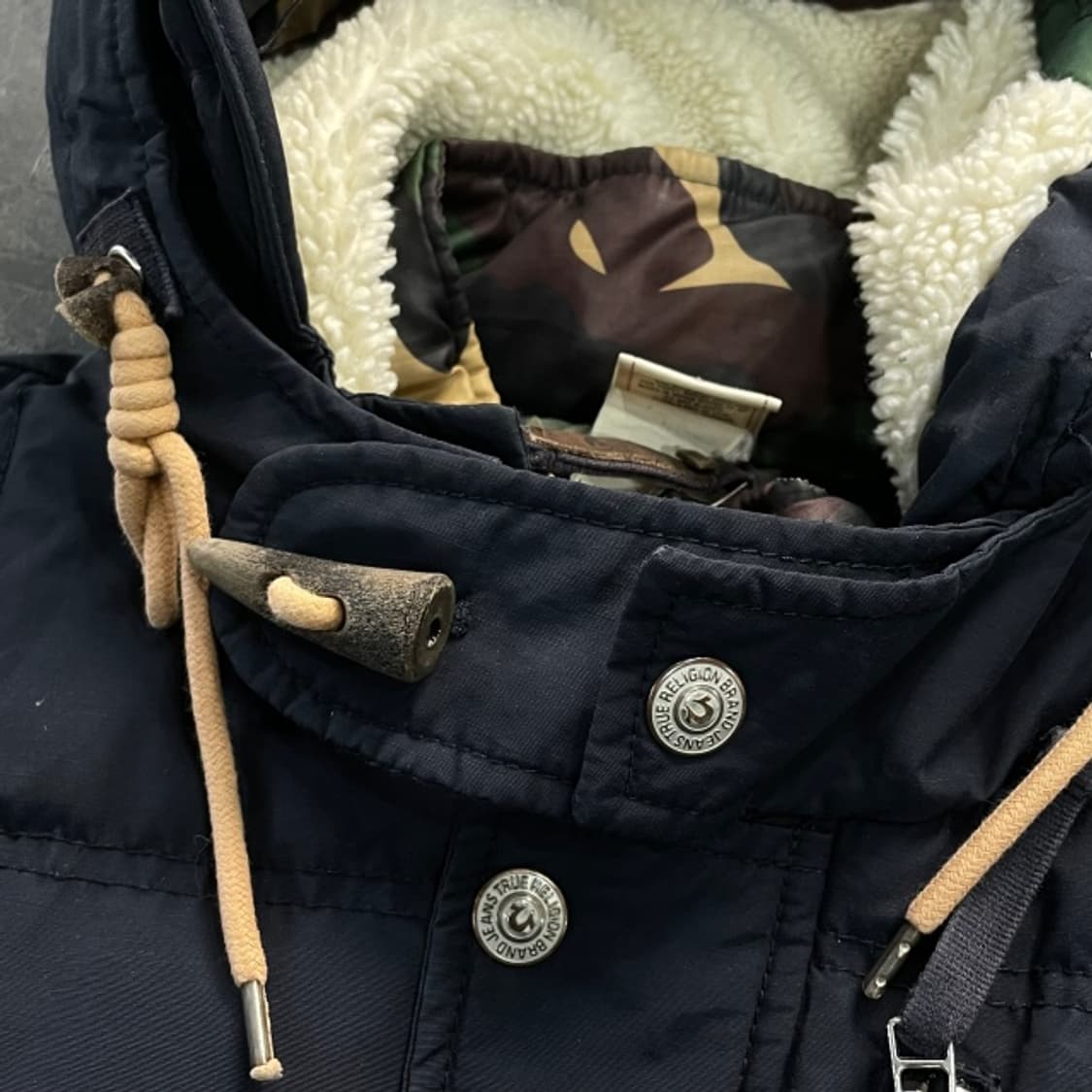 90-95 트루릴리전 덕다운 패딩  상품이미지3