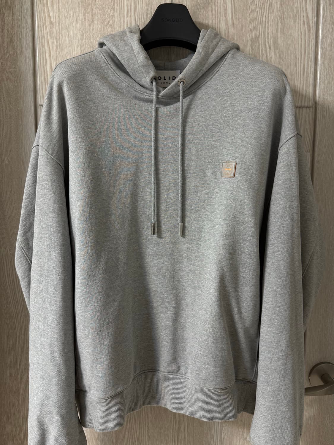 솔리드옴므 그라데이션 백로고 자수 후드 상품이미지1