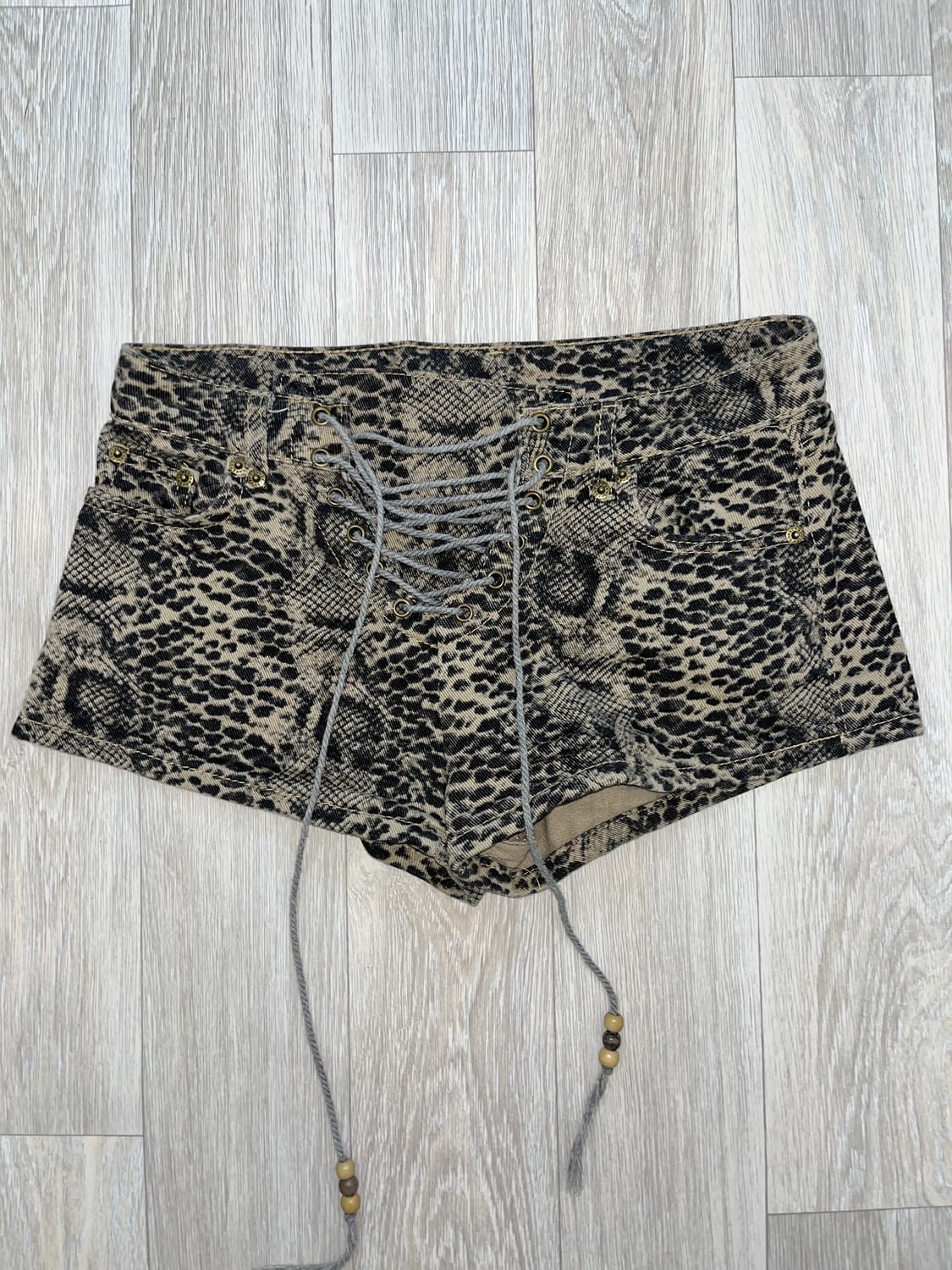 레오파드 스네이크 아일렛 레이스업 마이크로쇼츠 M 상품이미지1