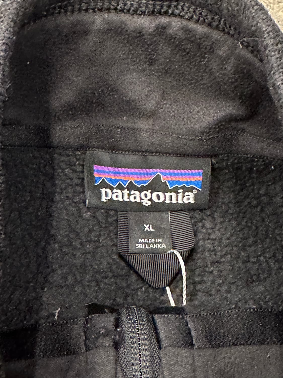 파타고니아 블랙 플리스 풀집업 XL 상품이미지3