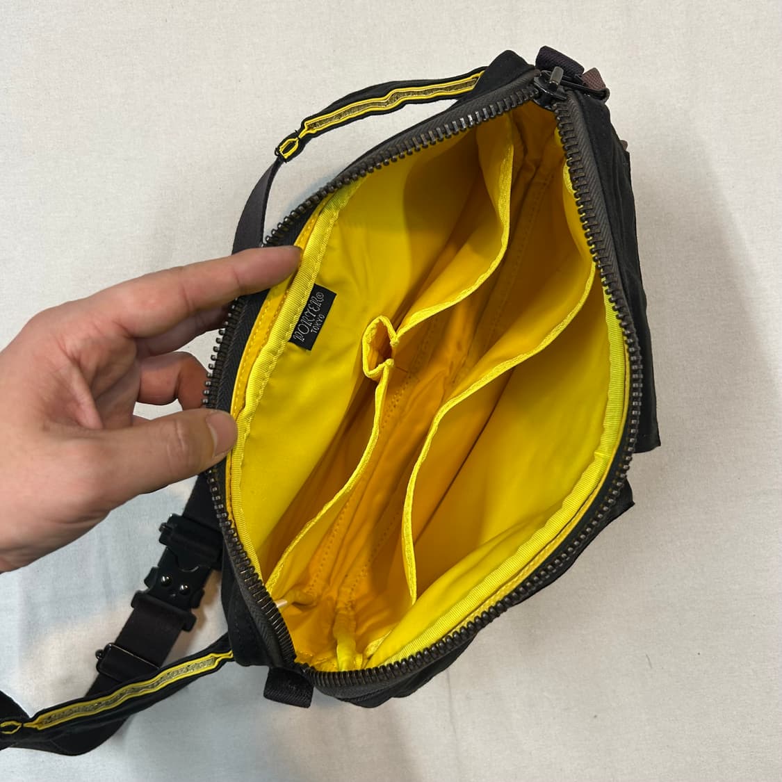 요시다 포터 숄더백 웨이스트백 70주년 한정판 블랙 상품이미지7