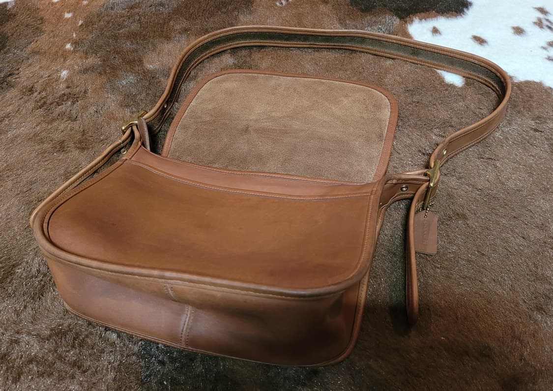 올드 코치 가죽 중소형 숄더백(28*22) 상품이미지4