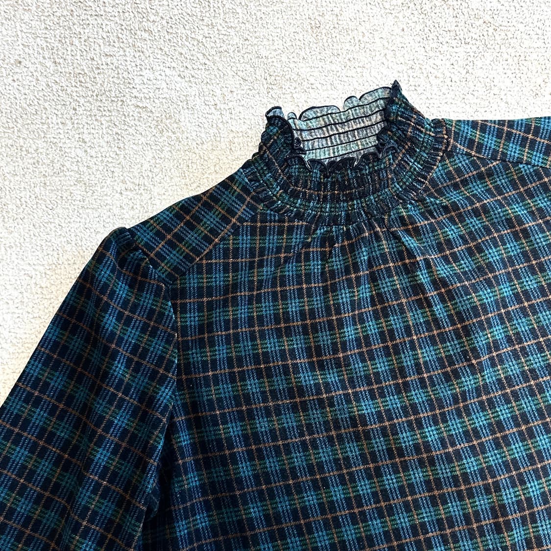 모리걸 빈티지 셔링 체크 블라우스 상품이미지3