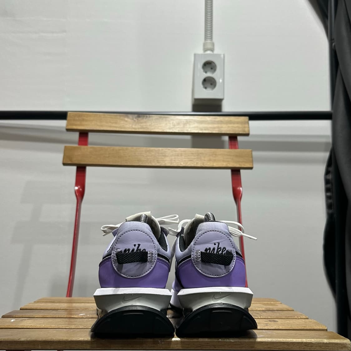 240) 나이키 운동화 여성 여자 신발 에어맥스 프리데이 퍼플 상품이미지4