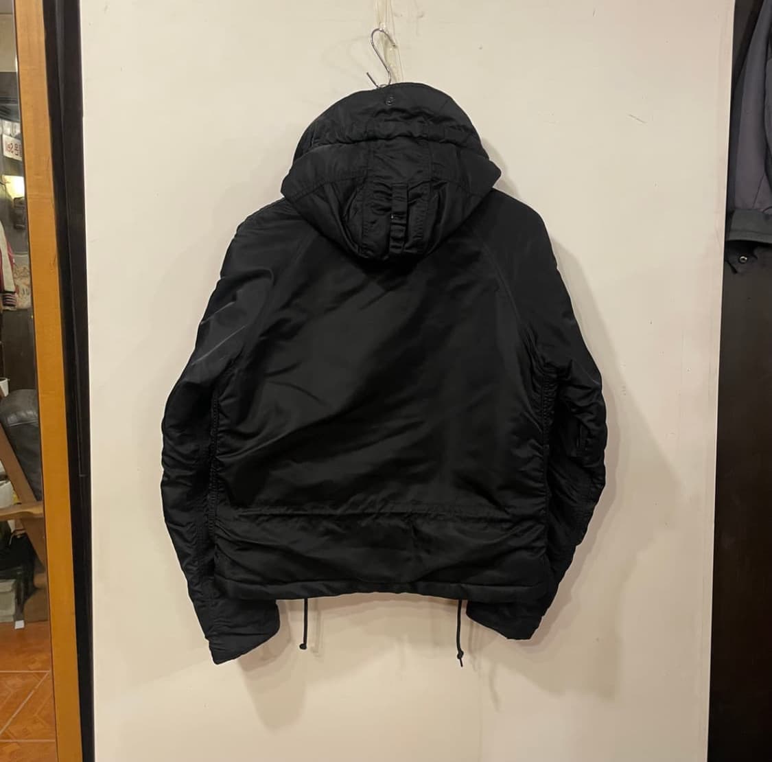 알파인더스트리 크롭 봄버 상품이미지3