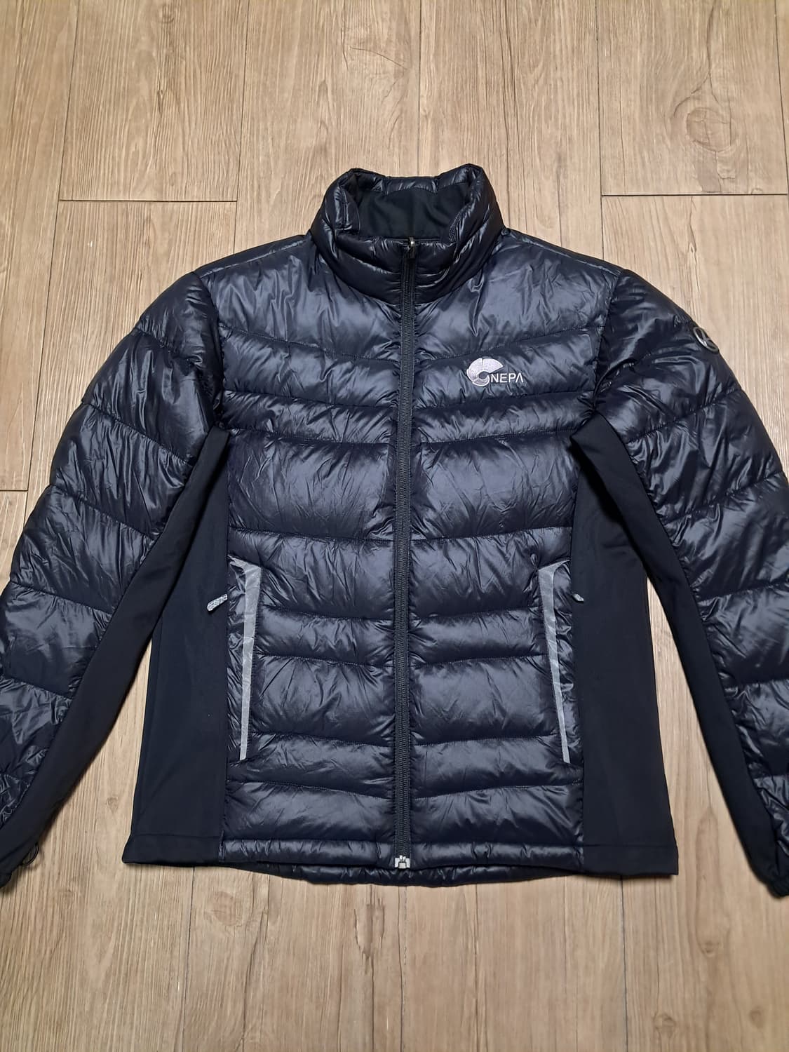 네파 경량패딩 남성95  상품이미지2