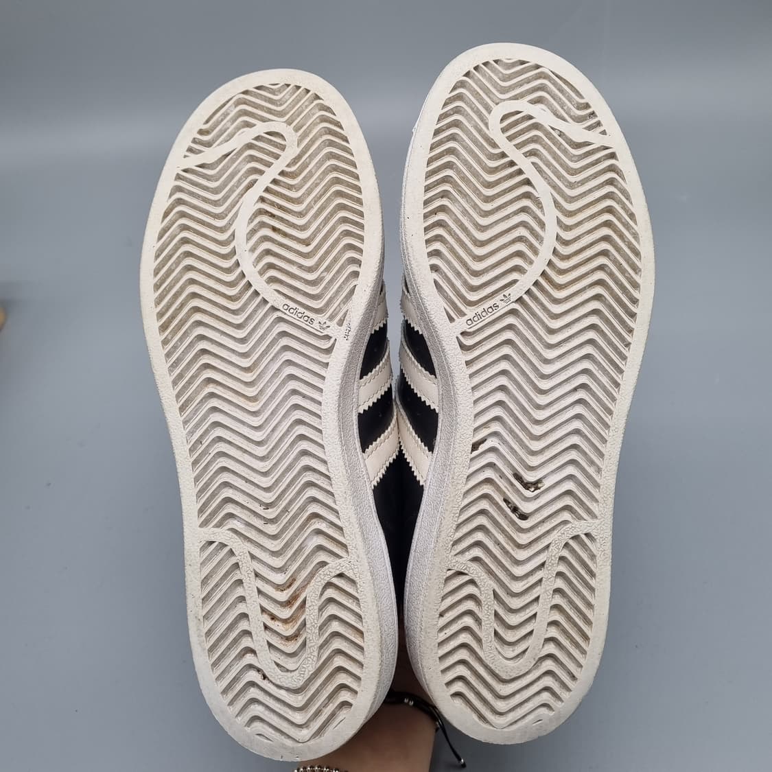 아디다스 슈퍼스타 니고 스니커즈225 상품이미지3