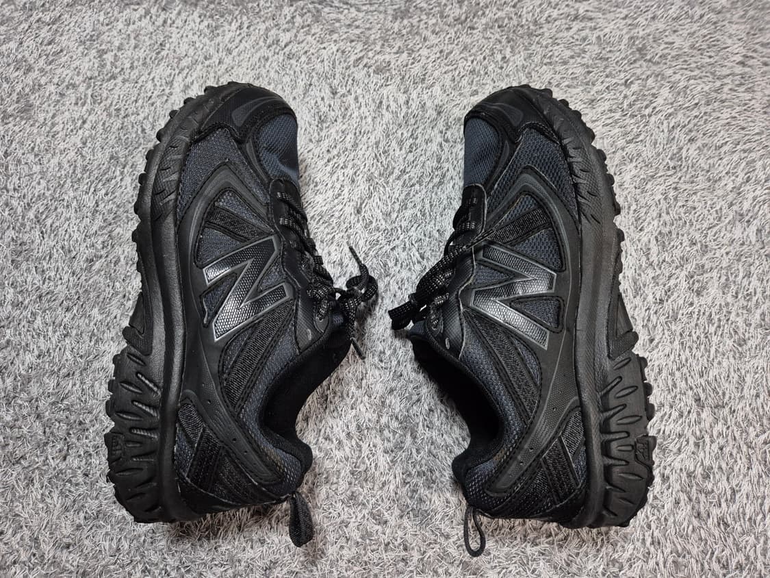 뉴발란스 410v5 트리플블랙 265 상품이미지6