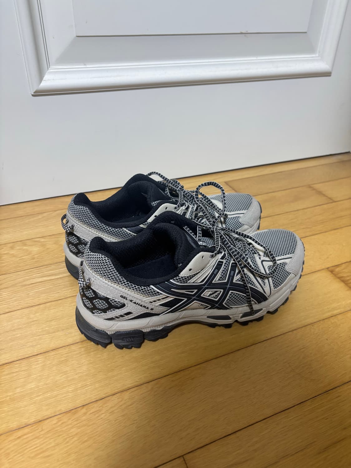 아식스 젤 카하나8 그레이 블랙 카본 275 상품이미지2