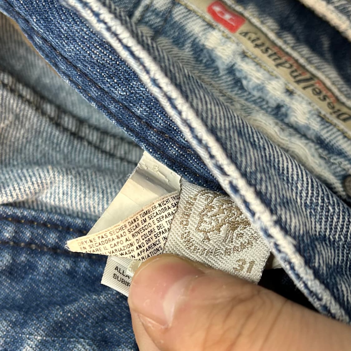 디젤 ZATHAN 부츠컷 데님 팬츠 상품이미지9