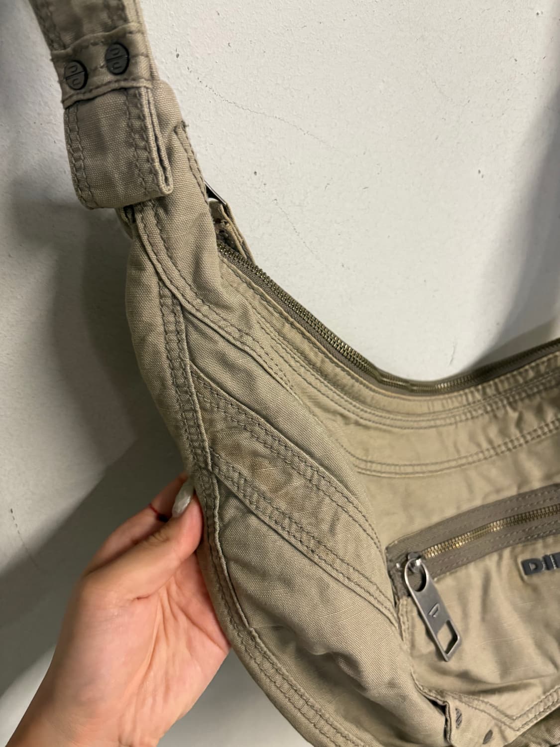 DIESEL archive shoulder bag beige  상품이미지9