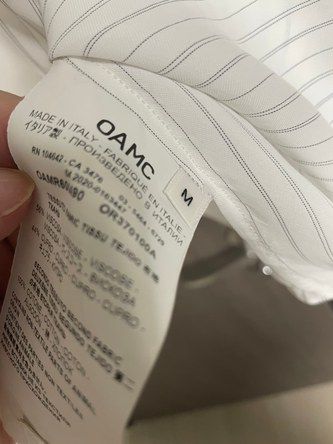 OAMC 남성 화이트 하프 스트라이프 미디셔츠 상품이미지4