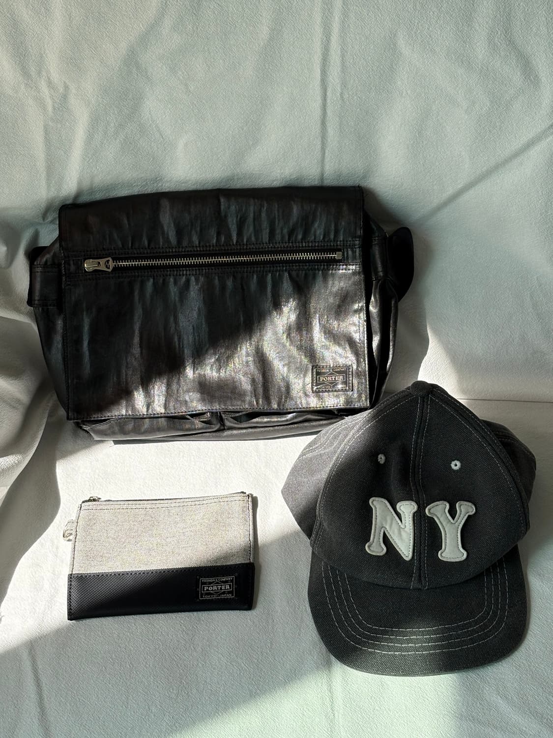 요시다포터 폴리 샤인 숄더백 상품이미지1